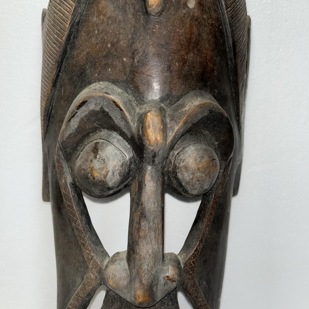Vintage‎ African Tribal Wooden Jambo Kenya Mask Hand Carved, Wall Decor 19" Tall - Picture 4 of 8
